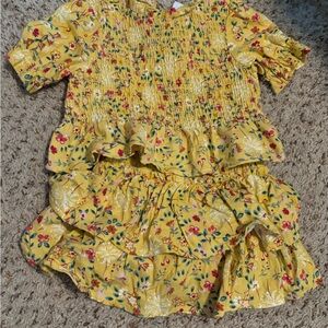 2T Floral Yellow Ruffle Outfit Set